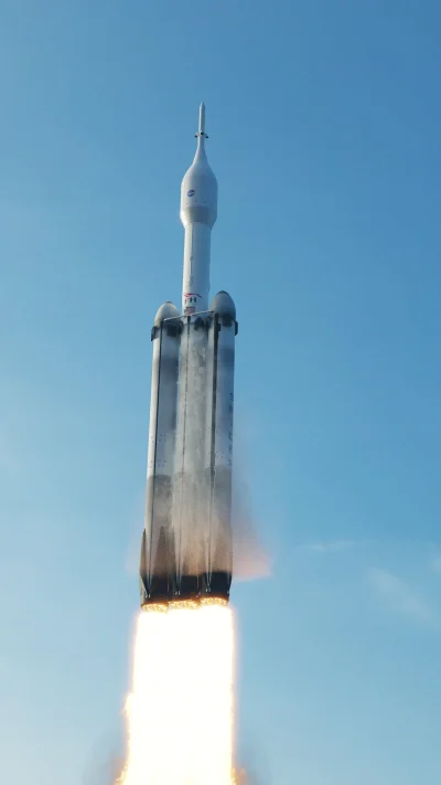 L.....m - >A possible commercial launch option for Orion using Falcon Heavy, as appar...