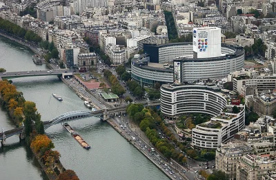 korbixon - Gmach Francuskiego Radia w Paryżu 
#budowle #paryz #widoki
