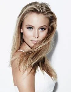 Marshall1337 - @M4gnet0: Zara Larsson ʘ‿ʘ