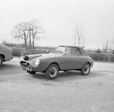 Oldtimerycom - #!$%@? pojazd zbudowany w latach 60.

#historiajednejfotografii od @...