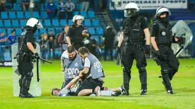 O.....9 - Policja robiąca zdjęcia, pani sprzedająca zapiekanki z policji, kto następn...