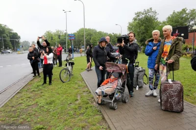 Almodovar - Przeglądam sobie na gazeta.pl zdjęcia z wizyty Obamy i trafiłem na takie ...