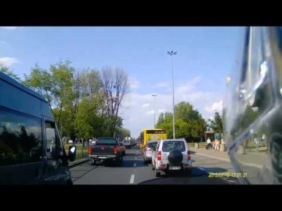 viga_moto-ambulans - #Warszawa #motowarszawa w popołudniowym szczycie. A motoambulans...