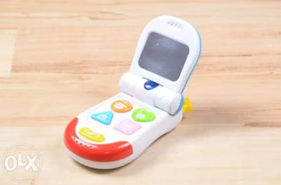 loockass - @diabeu255: Później chyba nokia 3110 (taka z antenką)