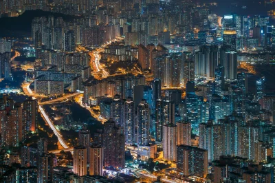 drenazodbytu - Hong Kong nocą. ( ͡° ͜ʖ ͡°)
#cityporn #cyberpunk #fotografia #archite...
