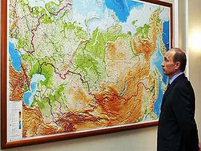 franekfm - - mało - pomyślał Putin smutno patrząc na mapę