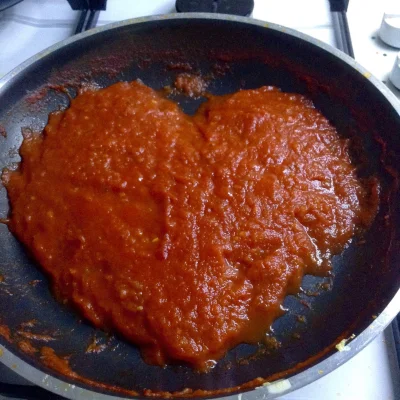 kicioch - Sos pomidorowy dobry do wszystkiego :3
SPOILER
#gotujzwykopem #sospomidorow...
