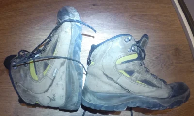 KKKas - Trekkingowe #buty #ECCO - nie polecam.
Po ok. 3 latach wyglądają tak (z obu ...