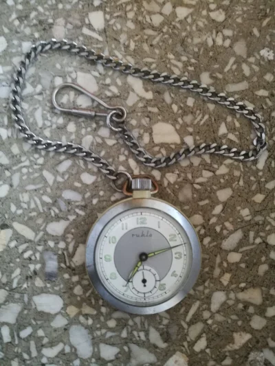 VonFryc1122 - Mirki zobaczcie jaki śmieszny kieszonkowy zegarek znalazłem u dziadków ...