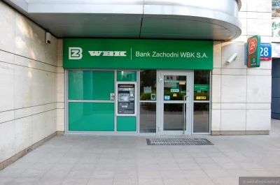 stanislaw-cybruch - #stan #finanse #bankomat #bank #usługa Narasta wojna o forsę z ba...