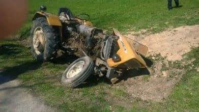 JanParowka - Fikołek traktorem

Niebezpiecznie zakończył się wczoraj powrót do domu...