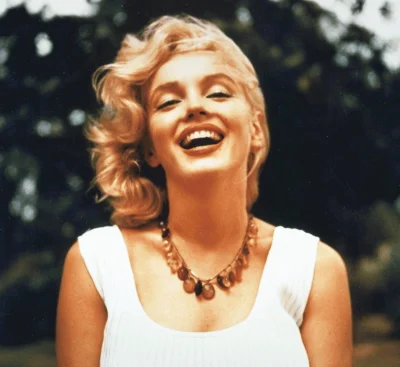 voicevoice - Marilyn Monroe, jedno z jej najlepszych zdjęć. Pulsować, nie zastanawiać...