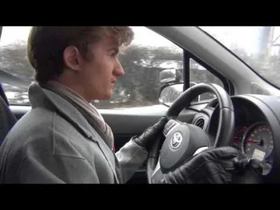 gusioo - @invisibleborder: Czy to Franciszek prowadzi samochód?