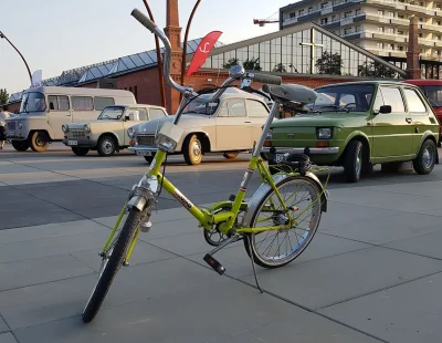 jos - #chwalesie #rowery #romet #skladak #czajka #retro 
Małe chwalonko nowym rowere...
