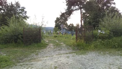 HrabiaKarolescu - @HrabiaKarolescu: Wejście na drugi cmentarz