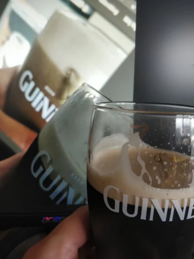 Zawod_Syn - 100 wypitych Guinnesow!
100 - 4 = 96
#100wypitychguinnessow #irlandia