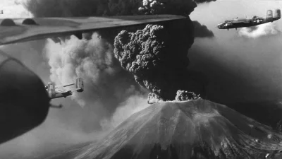 szkkam - > Mount Vesuvius eruption in the midst of WWII, as captured by American pilo...