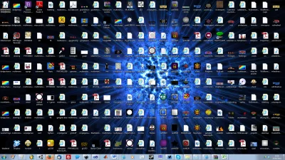 zortabla_rt - #pokazprogram

Czy ktoś na #windows ma #!$%@? w jakimś folderze i chc...