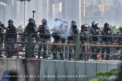 A.....n - 'Pokojowi' chińczycy. Teraz już wiecie z czym walczą mieszkańcy HK?
#chiny ...