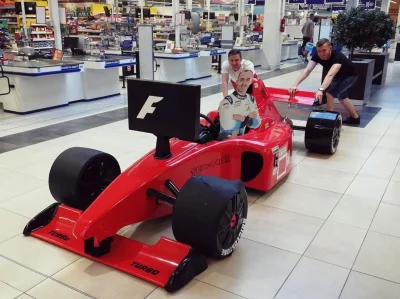 r.....p - Kubica w Ferrari, klepnięte 
#f1 #kubica