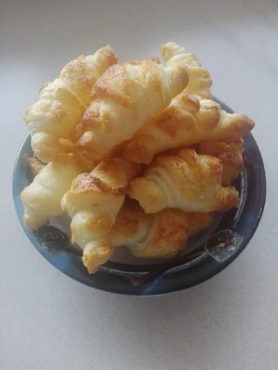 mar0uk - Takie drobnostki popełniłam :)
Nom nom nom
#croissant #jedzeniemar0uk #jedze...