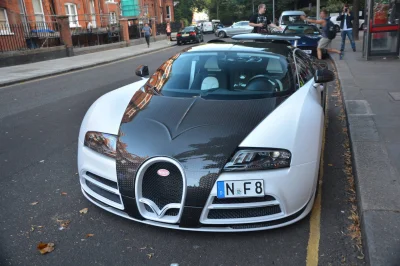 d.....4 - Bugatti Veyron 16.4 Mansory Vivere na ulicach Londynu 

Fotografia: Areos95...