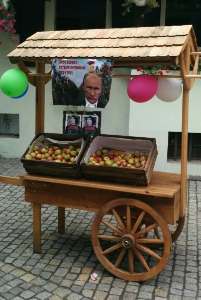 k.....o - #wroclaw #jedzjablka #freedomapples ##!$%@?