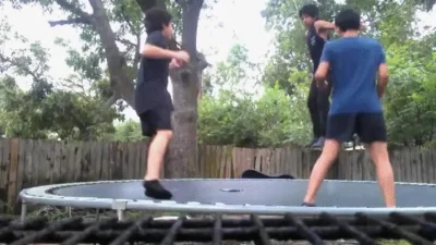 stoprocent - #trampolina #backflip #heheszki

( ͡° ͜ʖ ͡°)