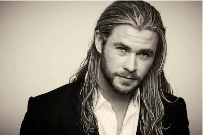 t.....1 - Chris Hemsworth lepiej pasuje