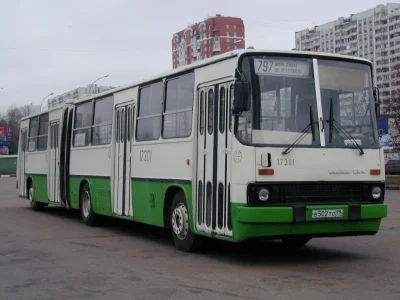 W.....c - @WszeborWlostowic: A to Ikarus 280 wyprodukowany w 2001, z ostatniej serii ...