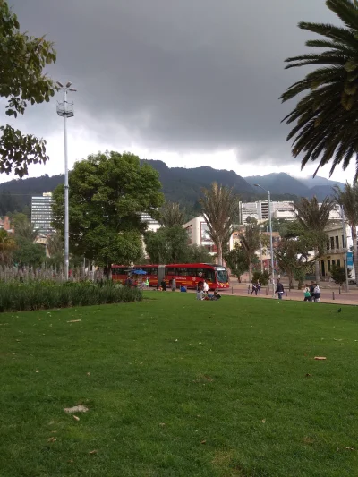 korbixon - Jeśli chodzi o widoki to Bogota jest świetnie położna choć na początku trz...