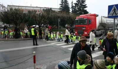 d.....0 - @tojestmultikonto: @kinlej: 
Już blokują drogi!!!