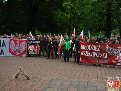 Lulu_Quest - @Ow3n: Przypominam, że na krakowskim proteście przeciw przyjęciu imigran...