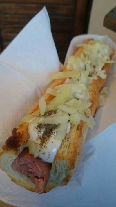 funthomas - Hot dog prawdziwego Polaka ;-) 
#kulinaria