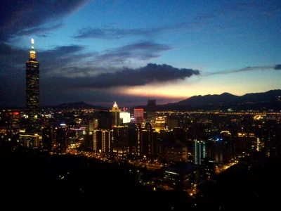Soju - Widok ze Słoniej Góry na centrum Tajpej. Szumy bo robione komórką :( #tajpej #...