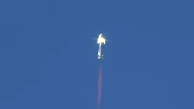 Elthiryel - Moment oddzielenia się kapsuły od boostera.

Źródło: https://twitter.co...