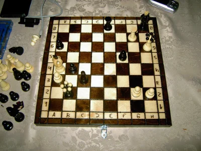 lolman - #gry #grybezpradu #szachy #szachyboners



Grałem białymi. 



Mat w ostatni...