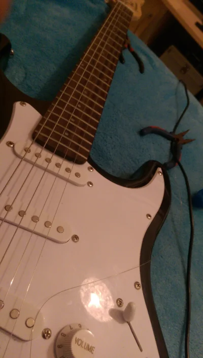 pciem - No i p---a j----a pękła (╯°□°）╯︵ ┻━┻
#gitara #struny