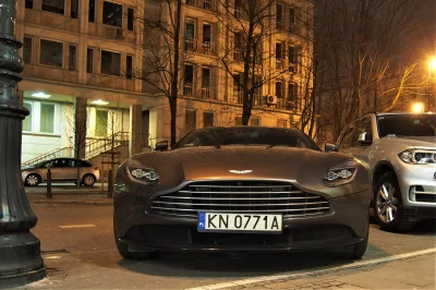 superduck - Aston Martin DB11 (2016-...)
5,2l V12 twinturbo 608KM
0-100 km/h - 3,9s...