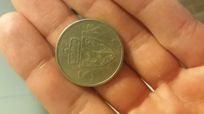 platkiowsiane - Znalazłem taką monetę w #norwegia To jakieś wcześniej produkowane pią...
