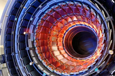 Amadeo - A chcecie wykopki trochę prawdy?

Ile szóstek widzicie w logo CERNu? https...
