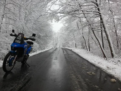 caferacer - @Jojne: Klocki to na 95% fa152 i odpowiedniki. Ze składaniem nie ma pośpi...