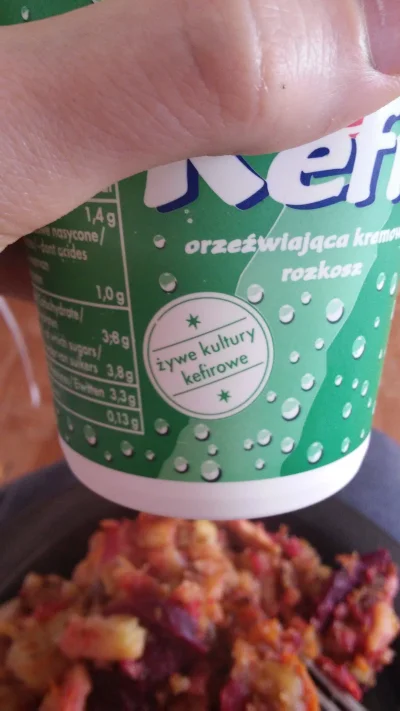 Trelik - Weganie/Wegetarianie mogą pić kefir skoro są tam żywe stworzonka? Poza tym c...