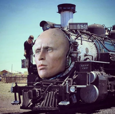 w.....z - Murphy the tank engine. 
#humorobrazkowy #fotoszopka