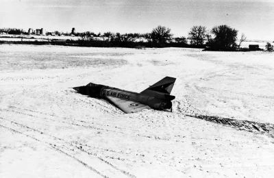 Dzemus - W USA znany jest przypadek tzw "Cornfield Bomber". F-106 wpadł w płaski kork...