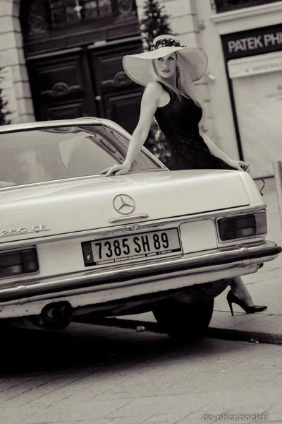 m21d24 - Takich Mercedesów już nie robią, takich kobiet zawsze mało.
---
#ladnapani...