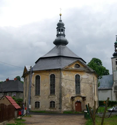 vinsmelody - Śliczny chodź nieco zaniedbany kościoł im św Mikołaja w Komarnie 

Bardz...