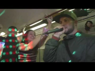 Sargon_Ankro - Tak sie bawio w UK w metrze.... Wciąż mają to we krwi :)

#dnb #muzy...