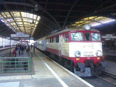 C.....W - Temu "pociągu" mówimy pa,pa! #wroclaw #pkp #pokapociag (było całkiem #ok)