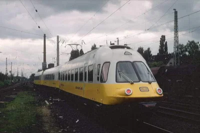yolantarutowicz - Z żółtych/złotych pociągów można takowe zobaczyć w niemieckim mieśc...